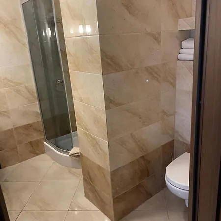 Pod Starą Skocznią Nocleg ze śniadaniem 3*