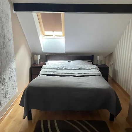 Alojamento de Acomodação e Pequeno-almoço Pod Stara Skocznia