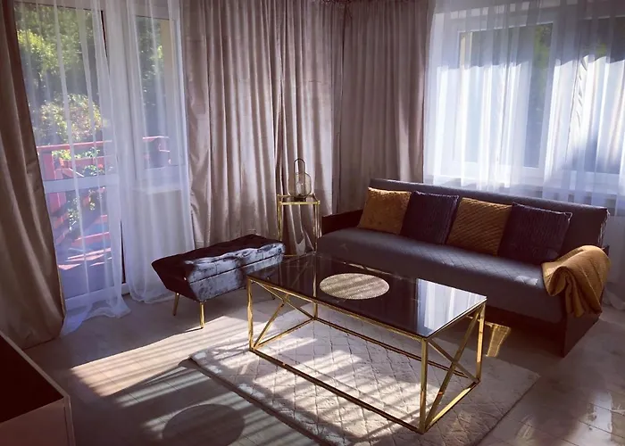 Pod Stara Skocznia 住宿加早餐酒店 3*